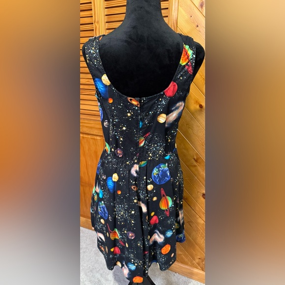 ModCloth Retrolicious Galaxy Dress in Large - Picture 3 of 5